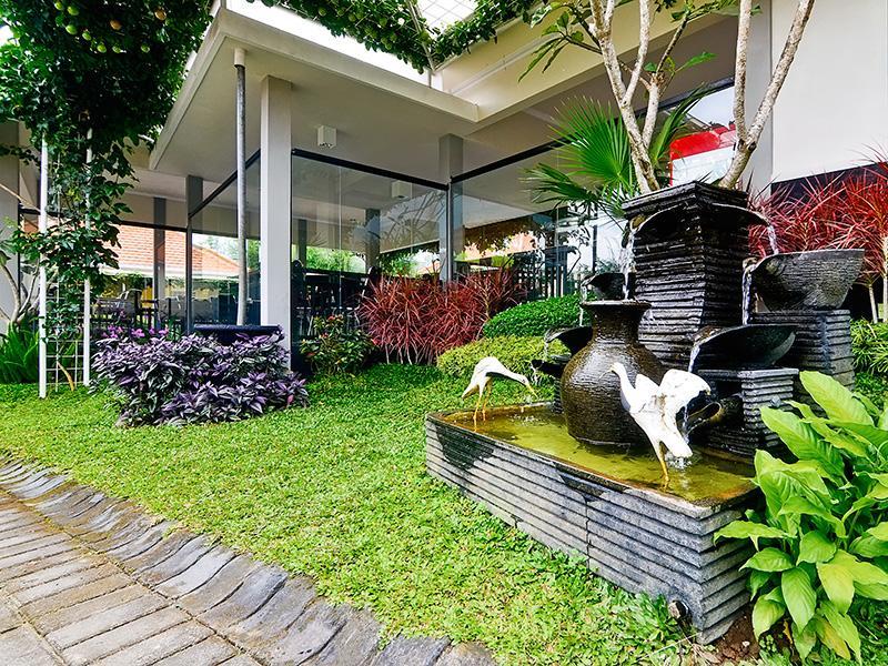Riverstone Hotel & Cottage Batu  Εξωτερικό φωτογραφία