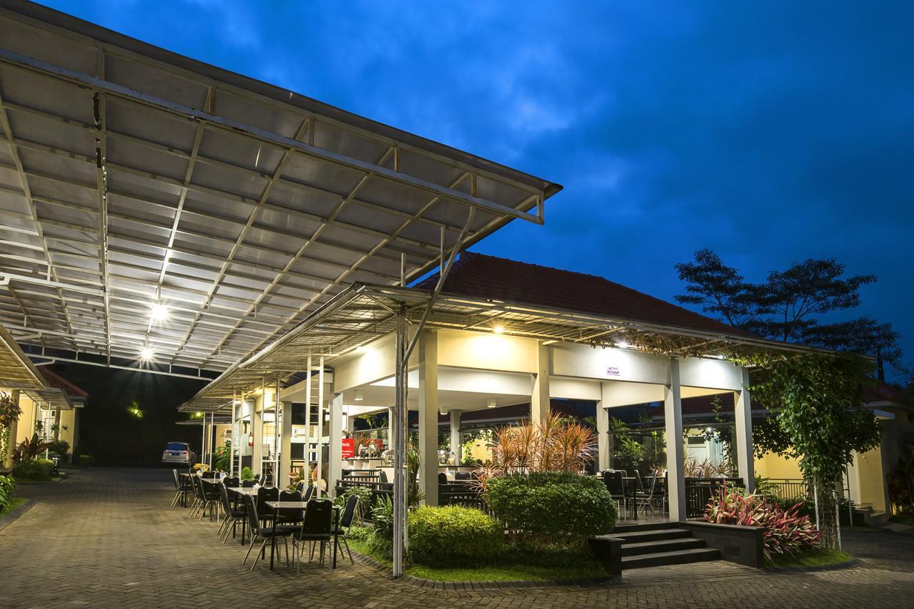 Riverstone Hotel & Cottage Batu  Εξωτερικό φωτογραφία