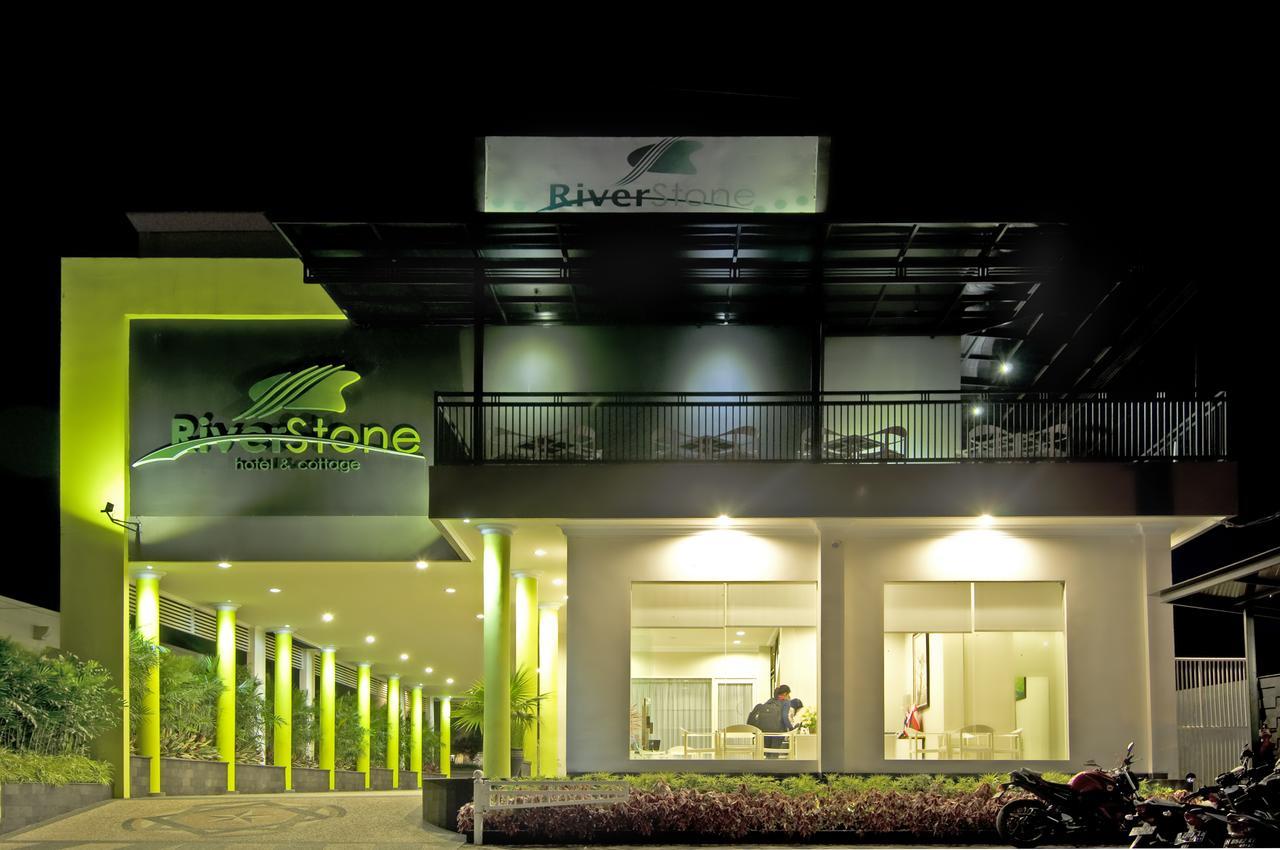 Riverstone Hotel & Cottage Batu  Εξωτερικό φωτογραφία